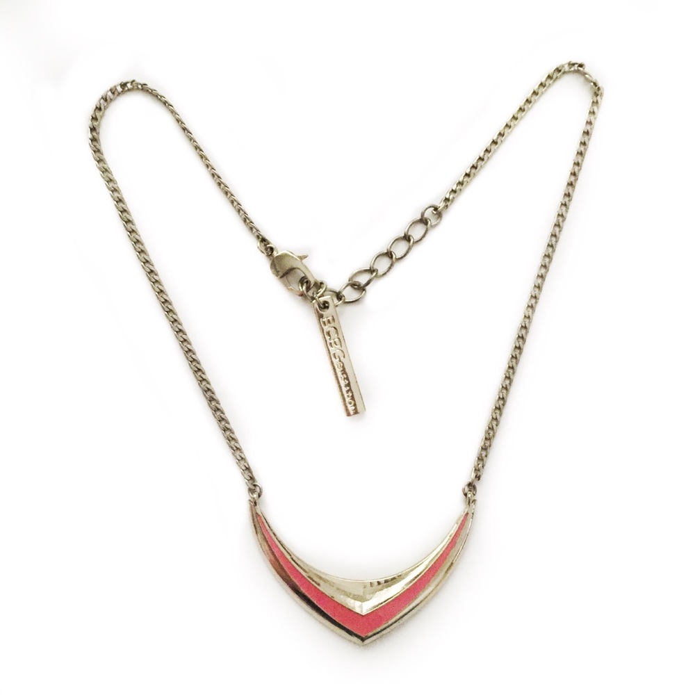 BCBGENERATION NECKLACE GOLD TONED PENDANT BOHO